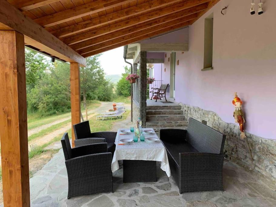 Вилла La Casa Sulla Collina Varsi Экстерьер фото