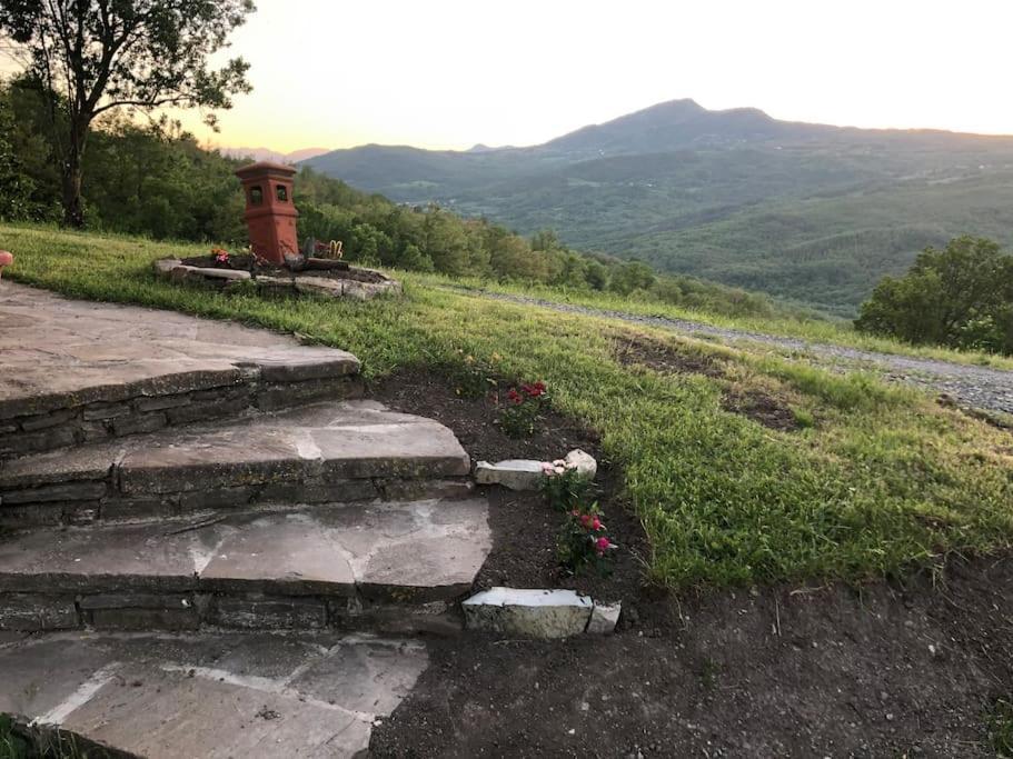 Вилла La Casa Sulla Collina Varsi Экстерьер фото